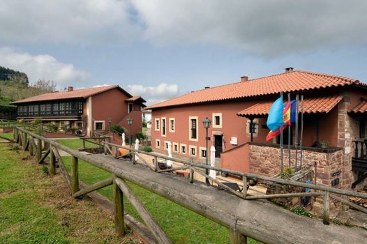 Hotel La Corte de Lugás