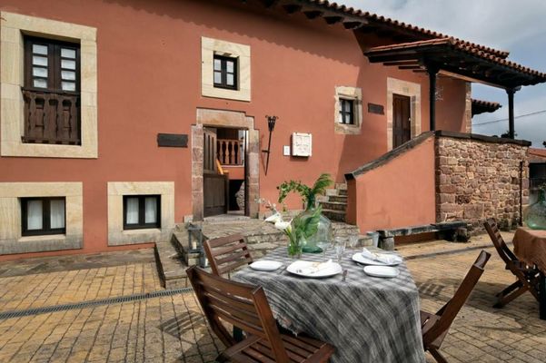 Hotel La Corte de Lugás