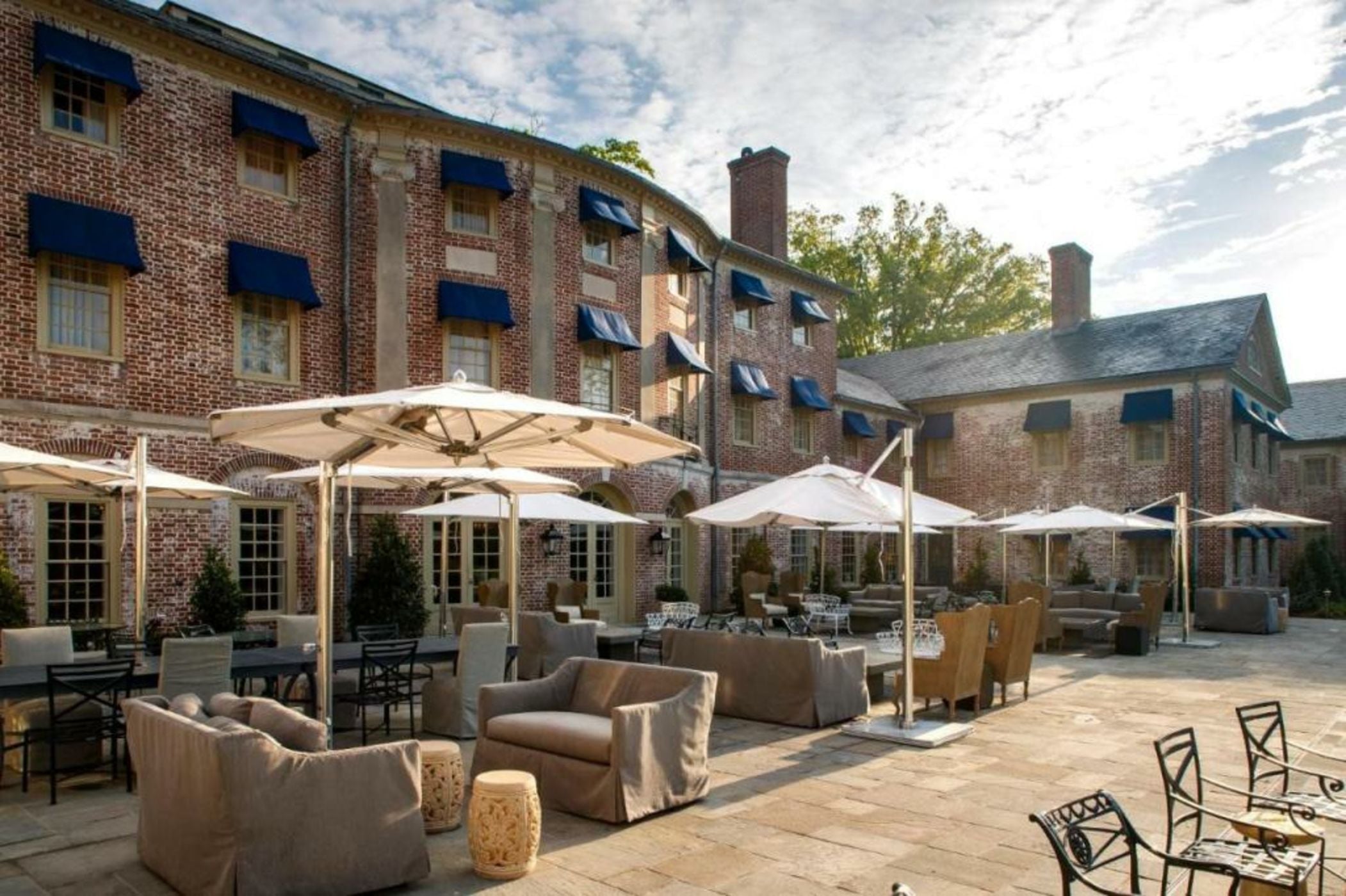 Williamsburg Inn, an official Colonial Williamsburg Hotel