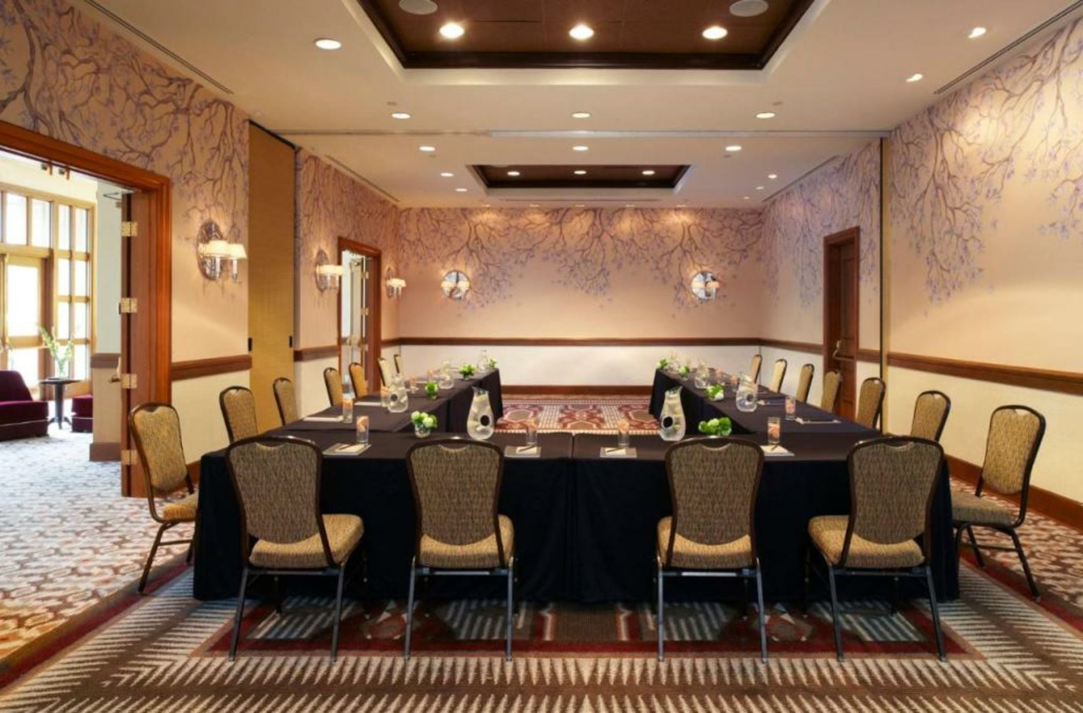 Kimpton Riverplace Hotel by IHG