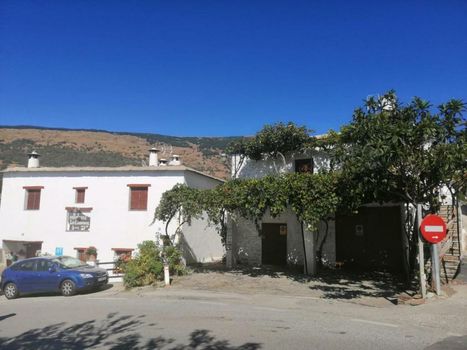 Apartamentos Rurales Las Chimeneas