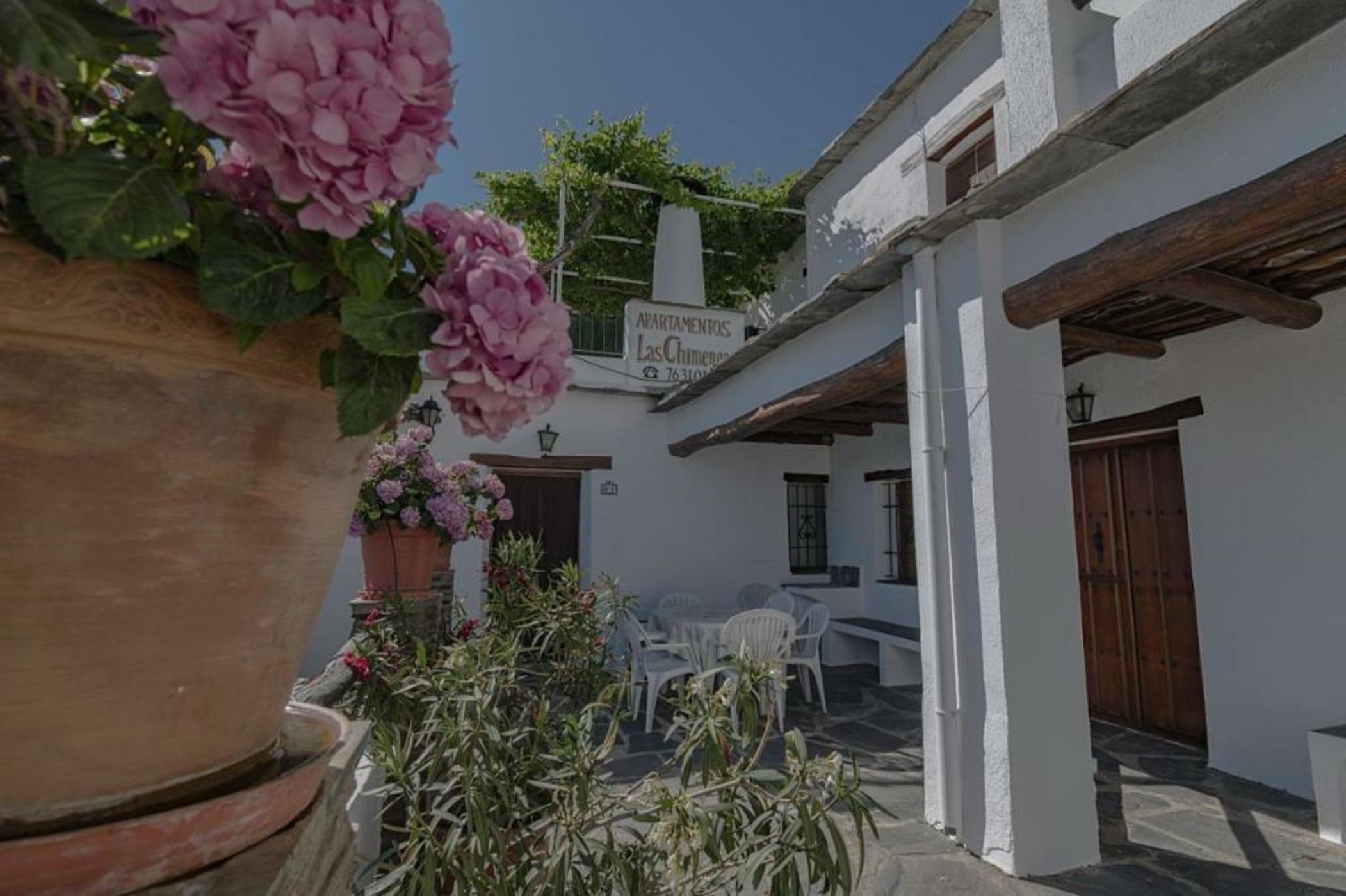 Apartamentos Rurales Las Chimeneas