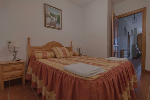Apartamentos Rurales Las Chimeneas