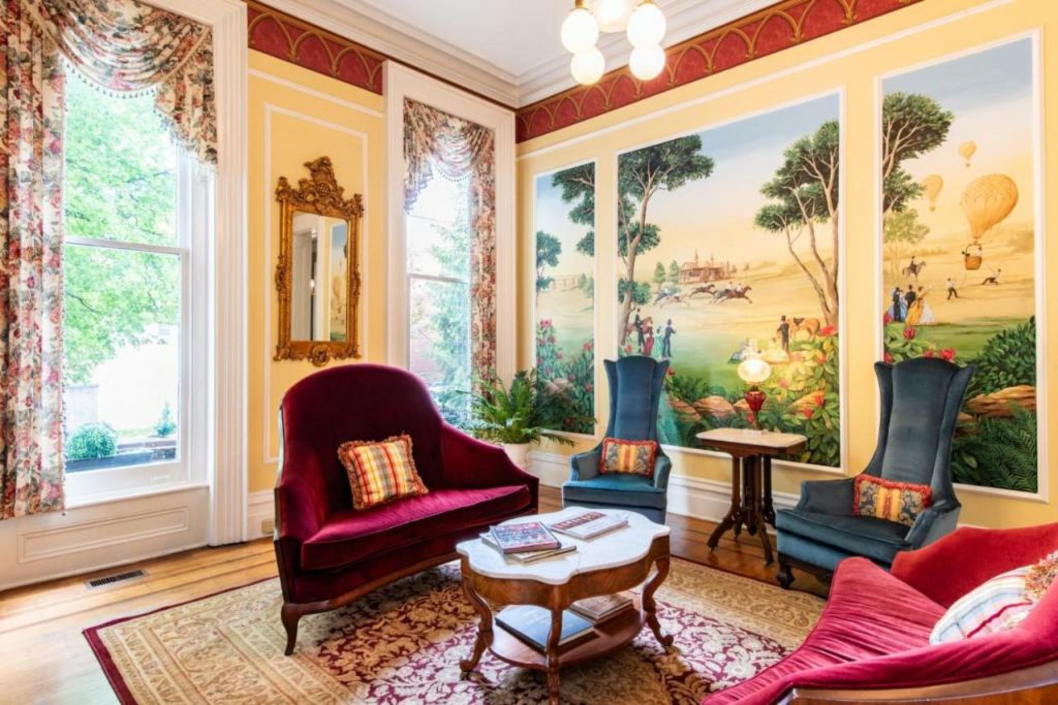 DuPont Mansion Bed & Breakfast
