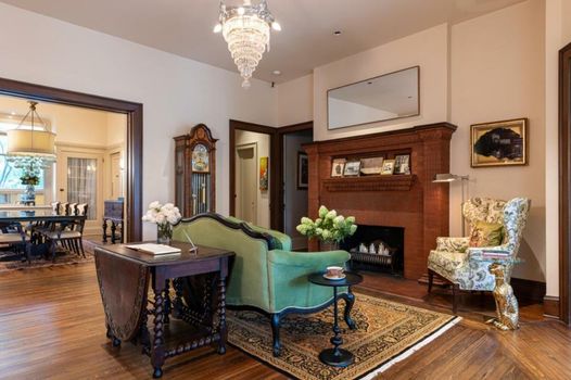 Stonehurst Place Bed & Breakfast