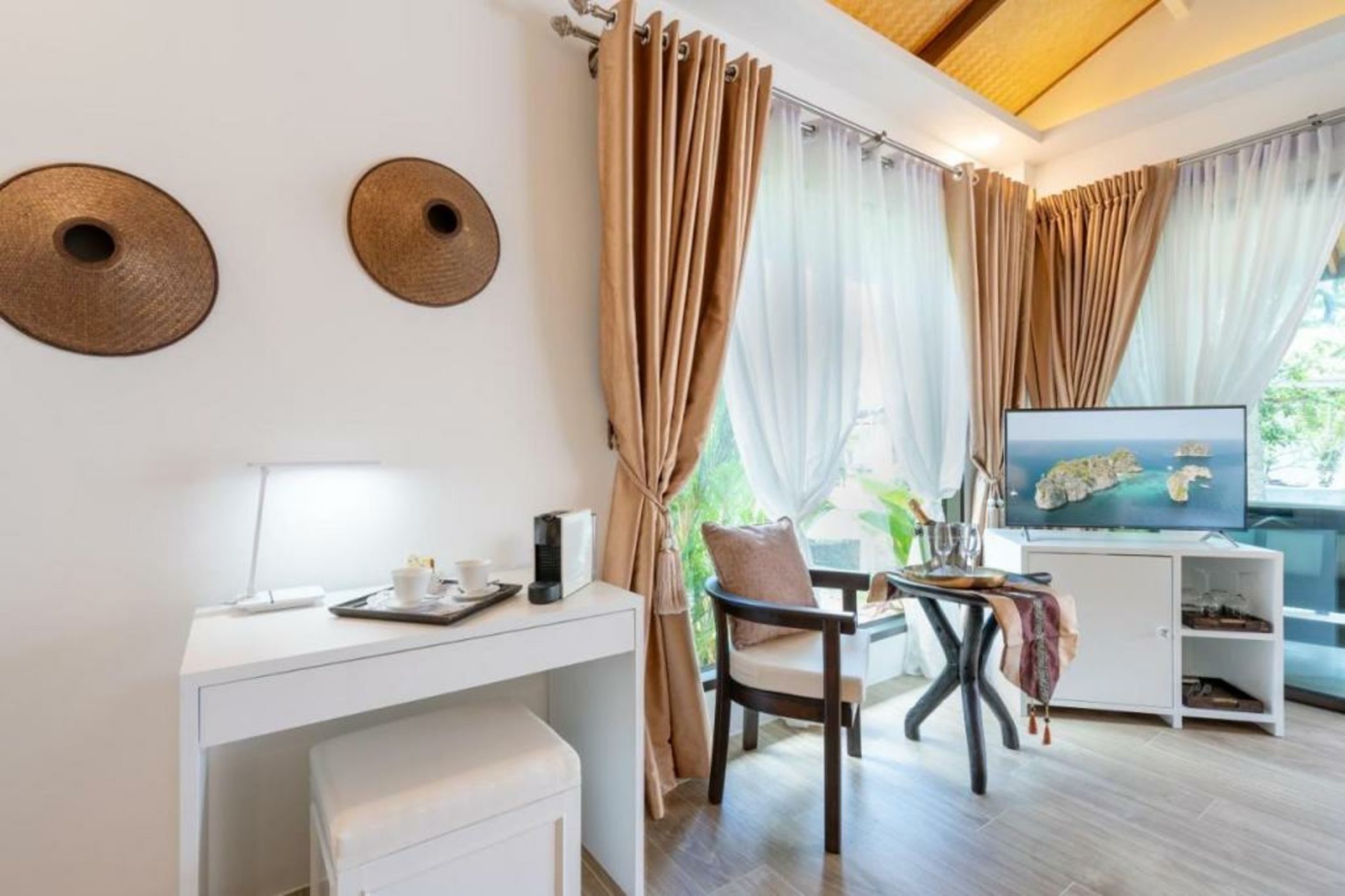 Lanta Palace Beach Resort & Spa - Adult Only