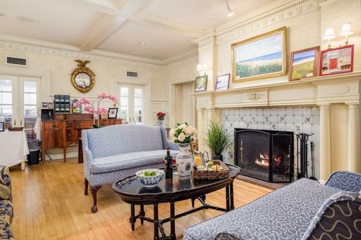 Simsbury 1820 House