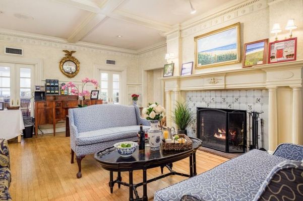 Simsbury 1820 House