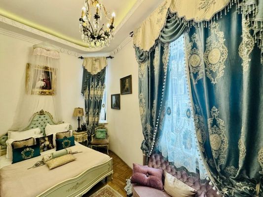 Conacul Coroanei Luxury Boutique