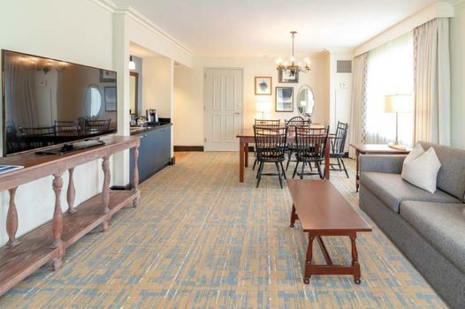 Williamsburg Lodge, Autograph Collection