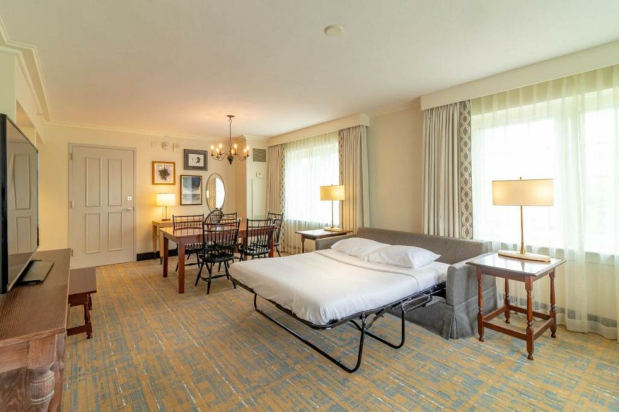 Williamsburg Lodge, Autograph Collection