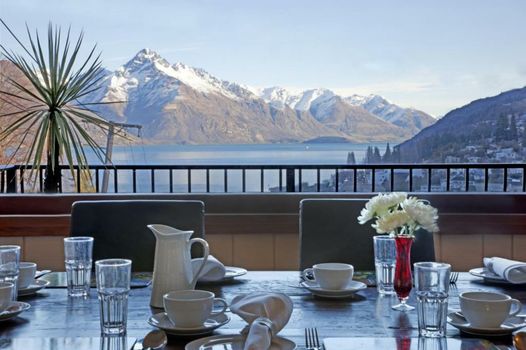 Queenstown House Bed & Breakfast and Apartments