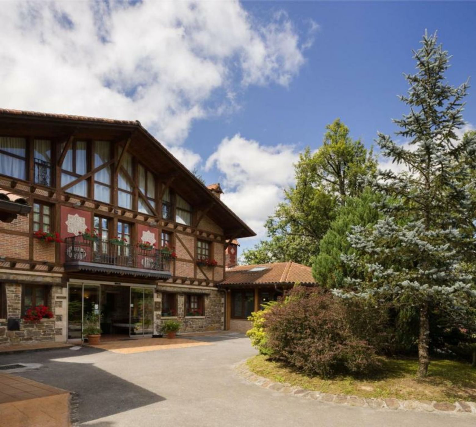 Hotel & Spa Etxegana