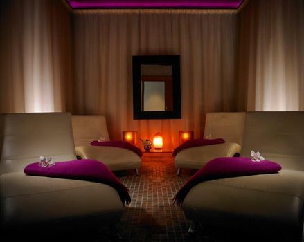 Ice House Hotel