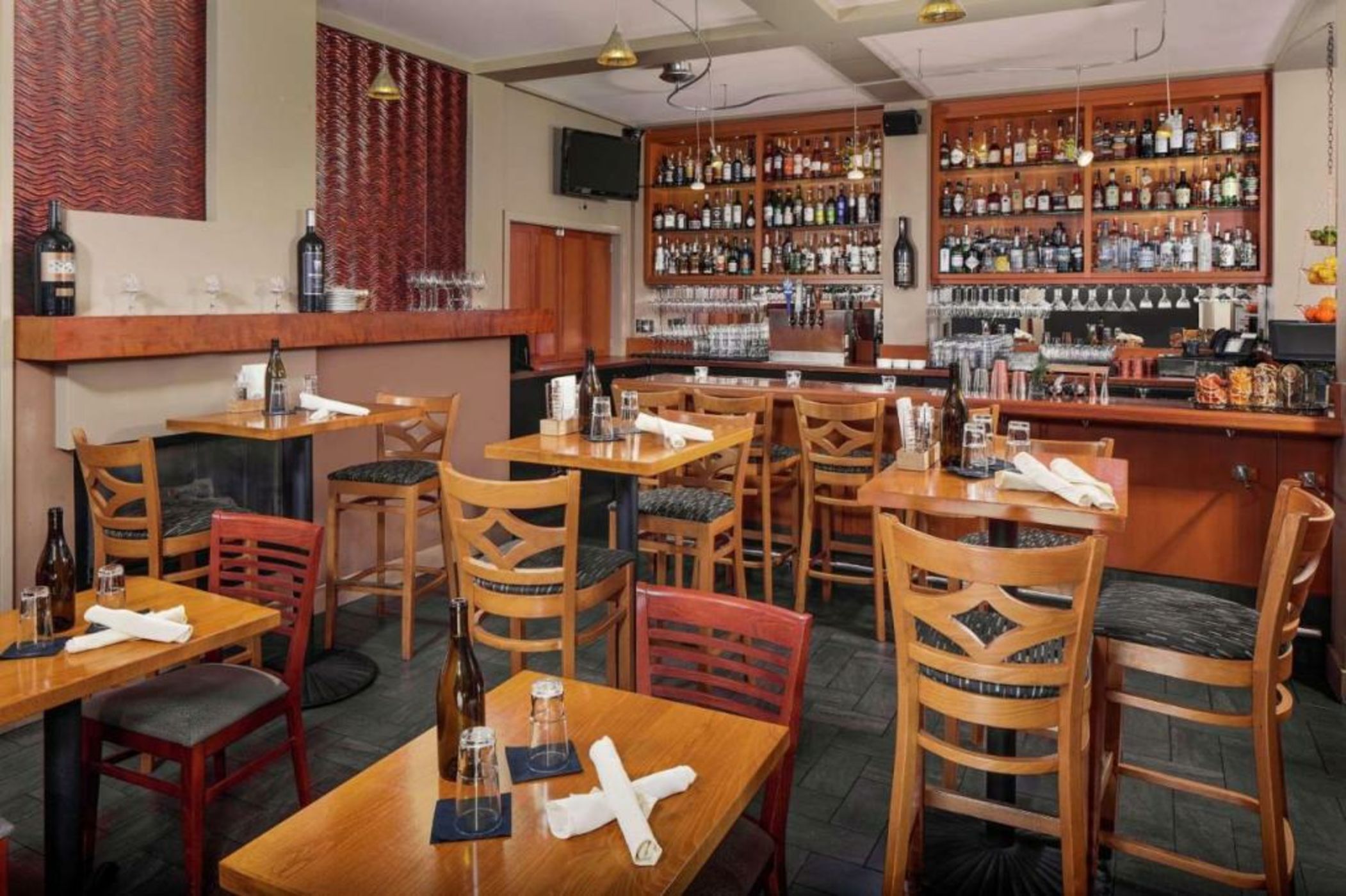 Chrysalis Inn & Spa Bellingham, Curio Collection by Hilton