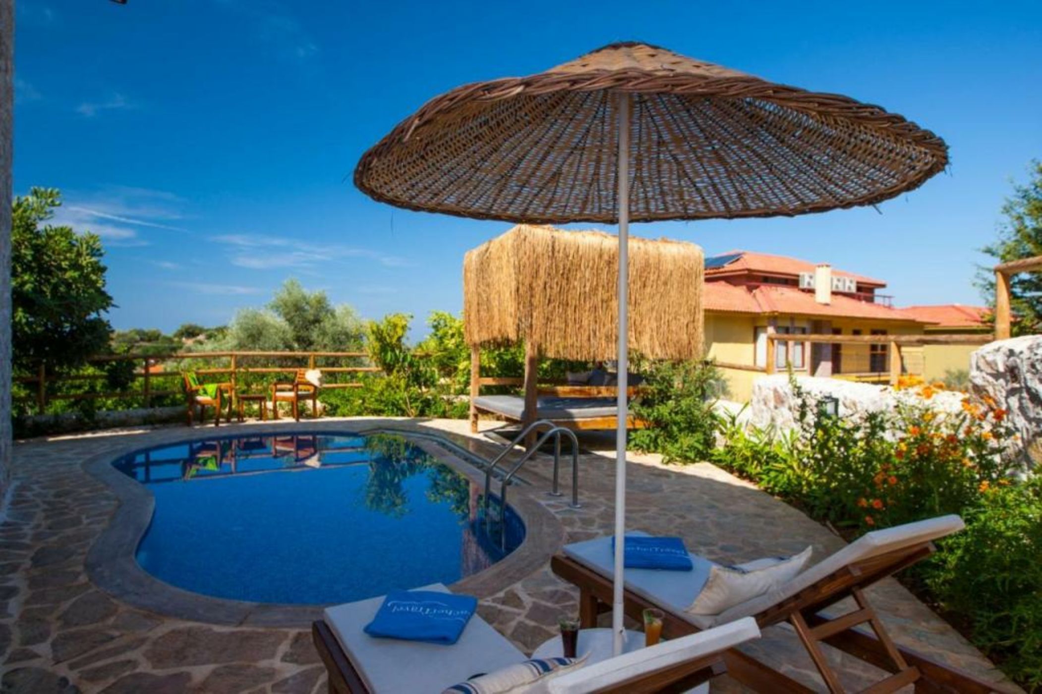 Mandarin & Mango Boutique Hotel