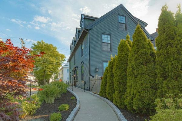 GREAT ISLAND INN - A Modern Boutique Hotel