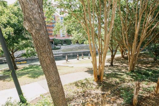 Inn on the Riverwalk