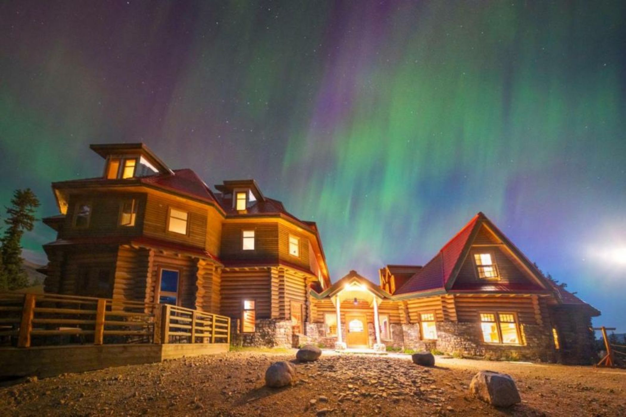 The Lodge at Bow Lake