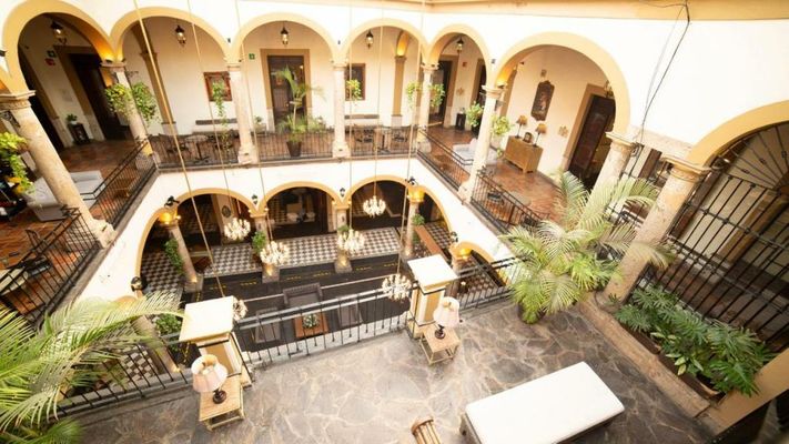 Casa Pedro Loza