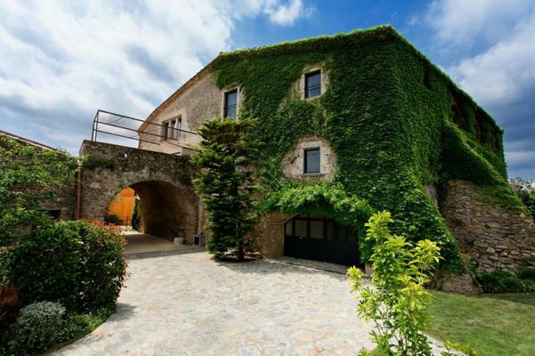 Encís d'Empordà -Adults Only-