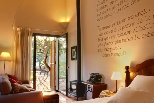 Encís d'Empordà -Adults Only-