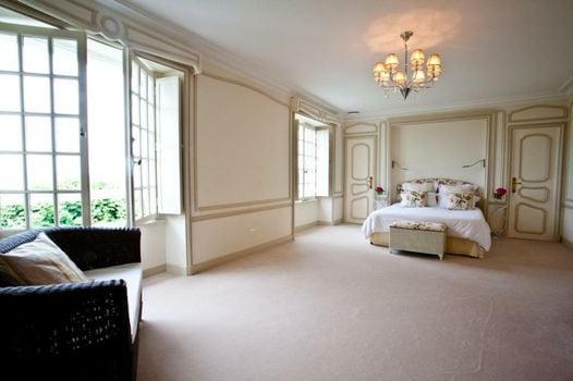 Clos Mirabel Manor - B&B