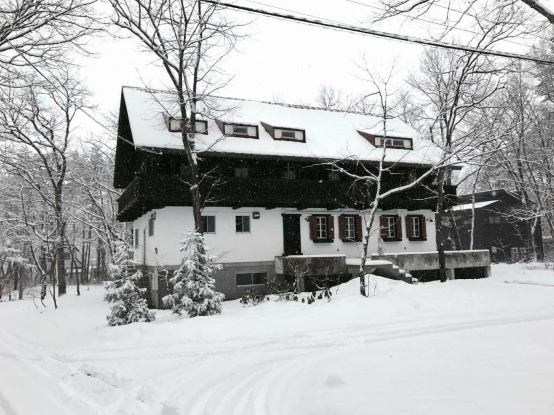 House of Finn Juhl Hakuba