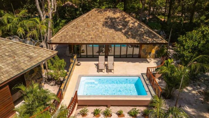Koh Jum Beach Villas 