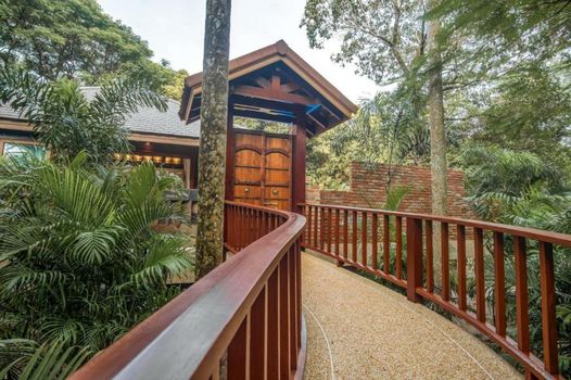 Koh Jum Beach Villas 