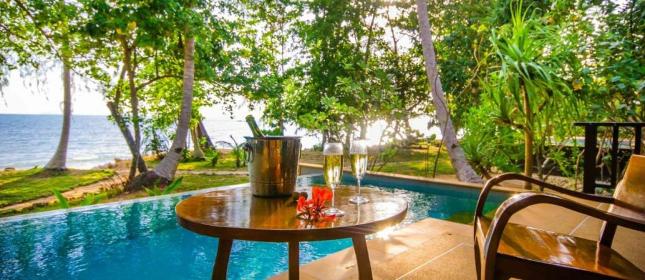 Koh Jum Beach Villas 