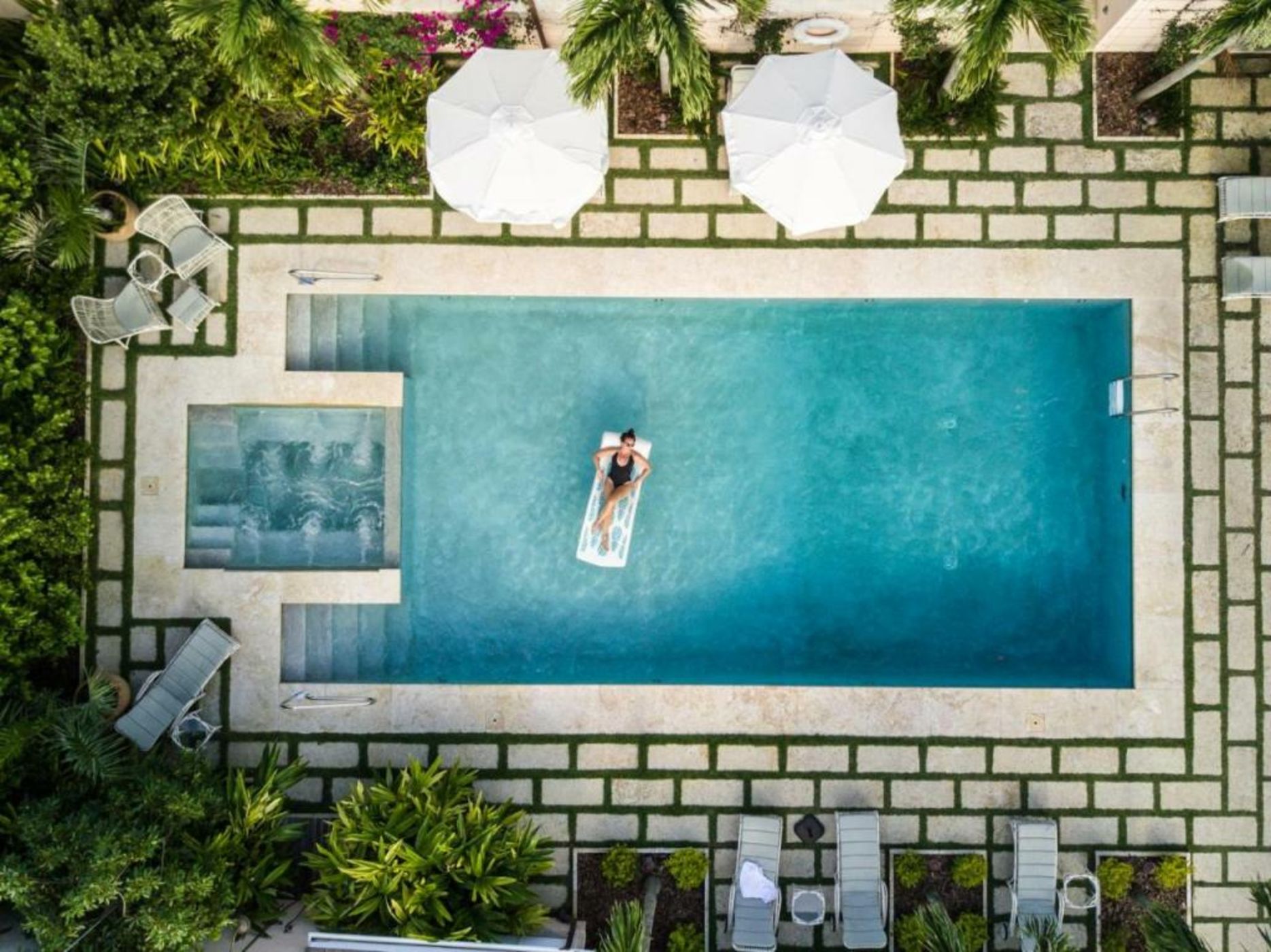 Eleven Bahama House
