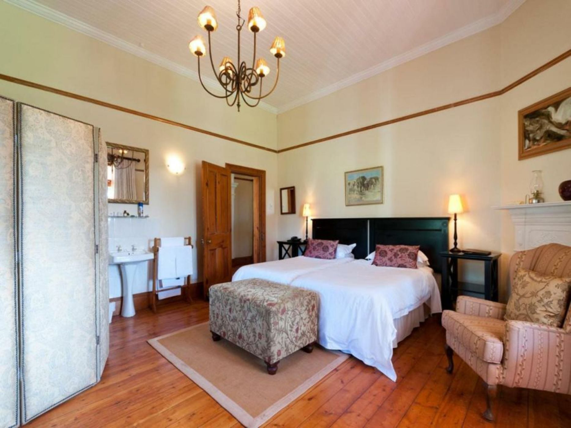 Leeuwenbosch Country House - Amakhala Game Reserve