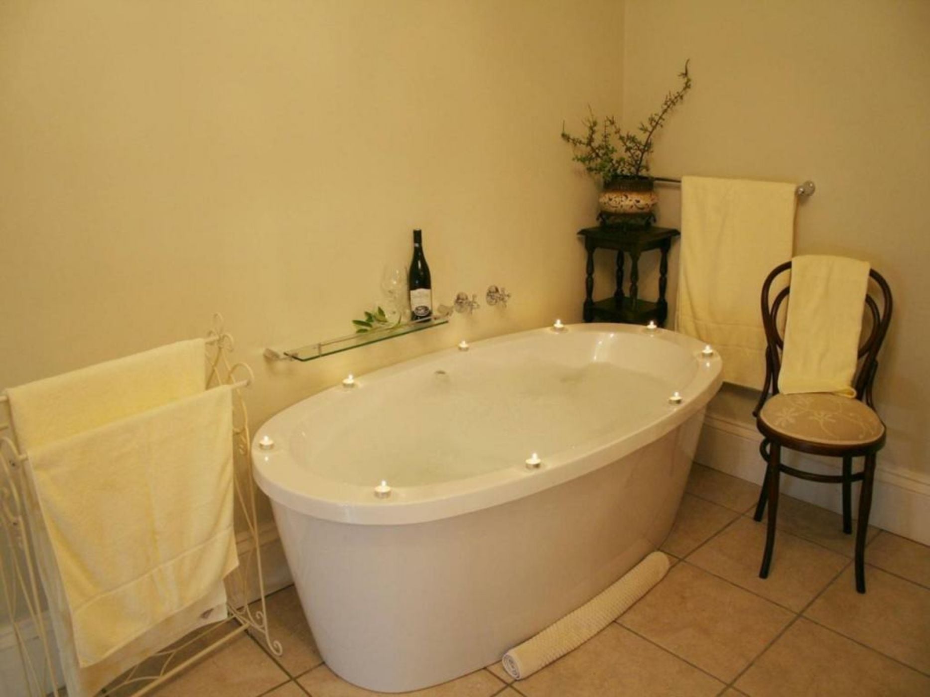 Leeuwenbosch Country House - Amakhala Game Reserve