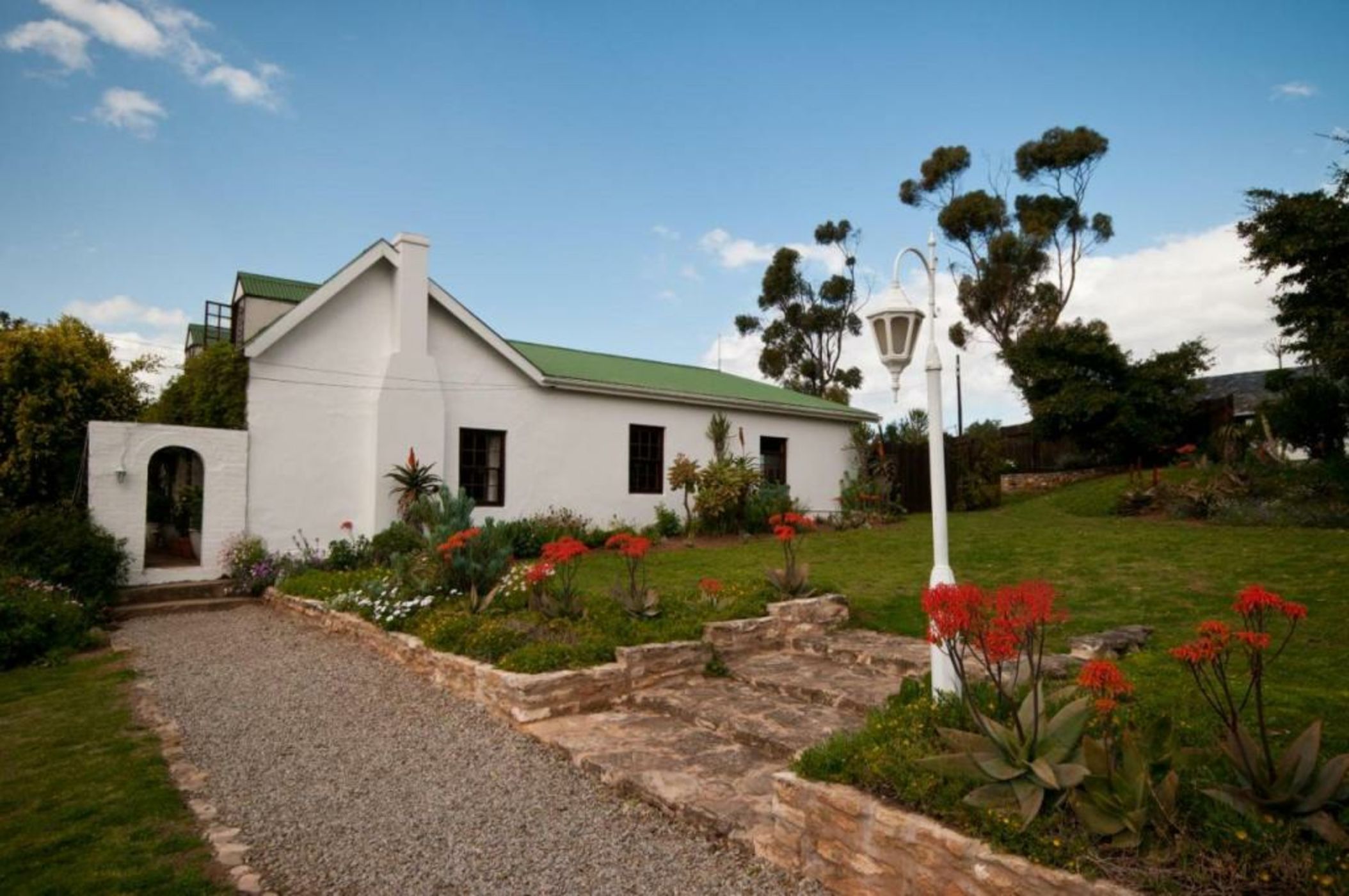 Leeuwenbosch Country House - Amakhala Game Reserve