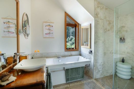 Stonefly Lodge