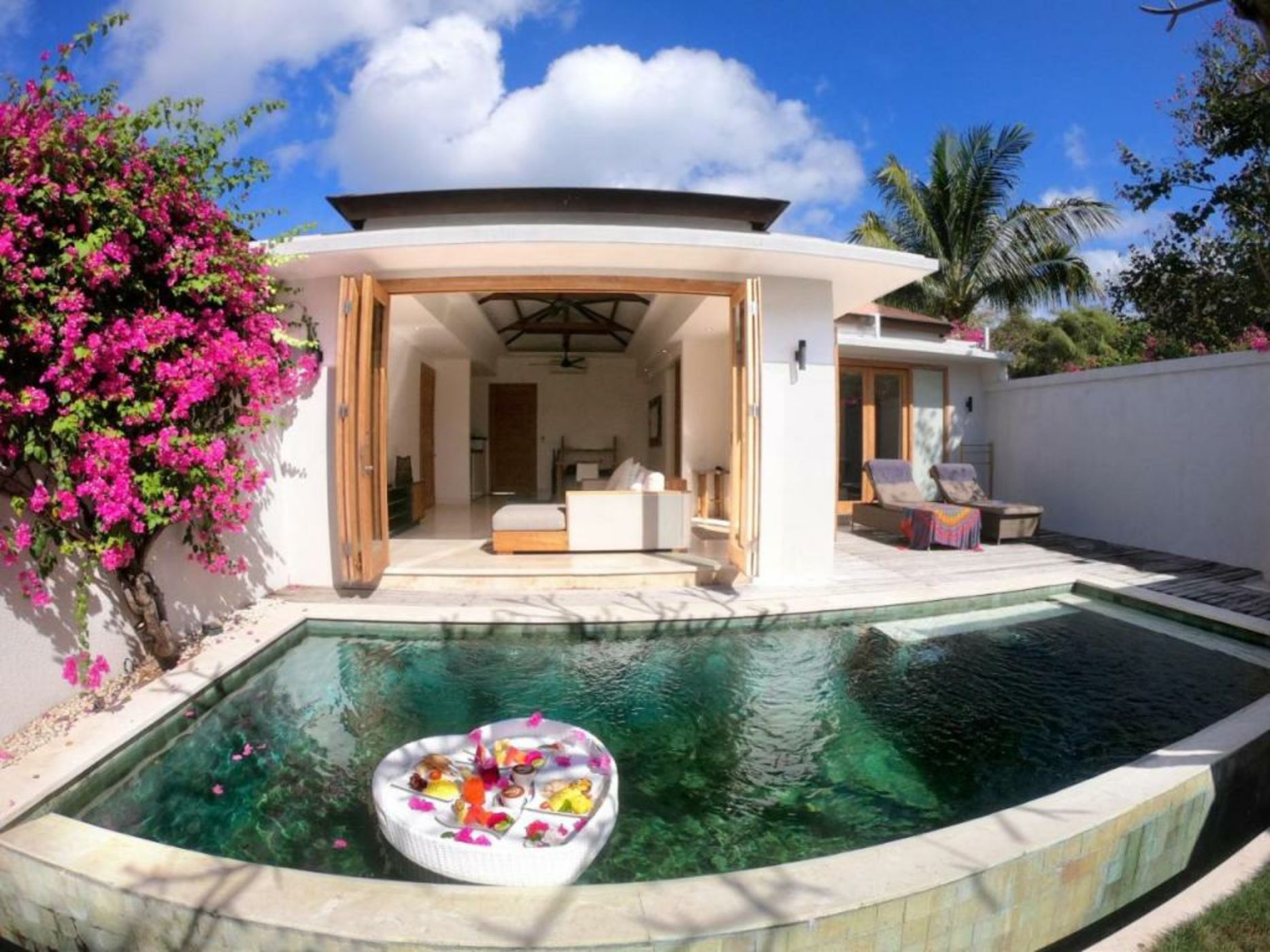 Kokomo Resort Gili Gede