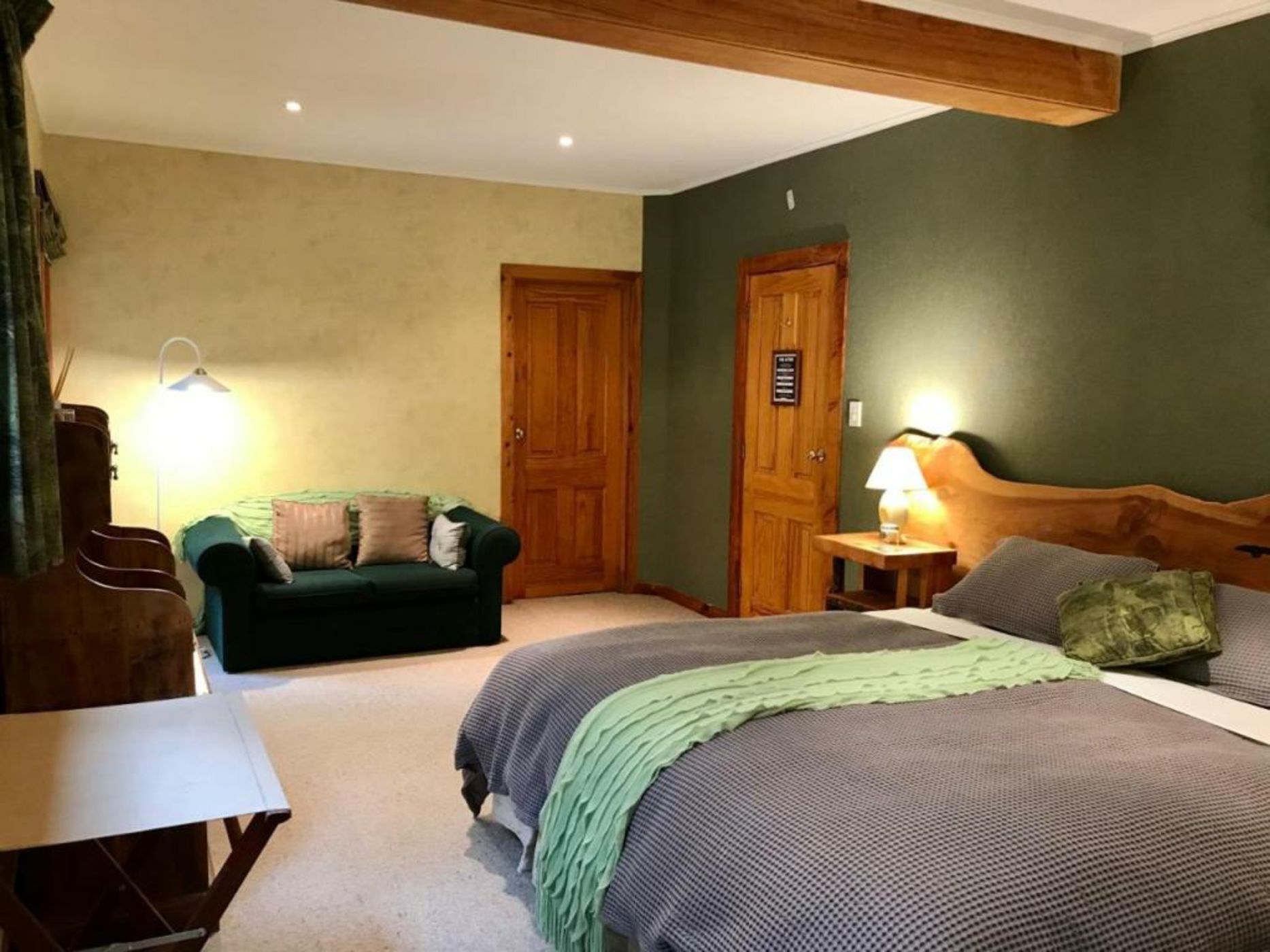 Murchison Lodge