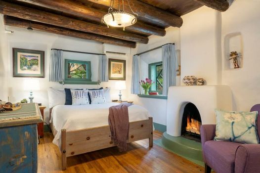 Inn of the Turquoise Bear
