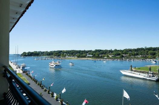 Delamar Greenwich Harbor