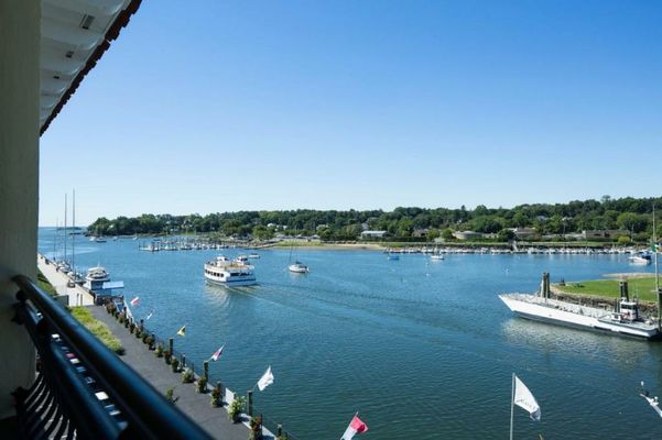 Delamar Greenwich Harbor
