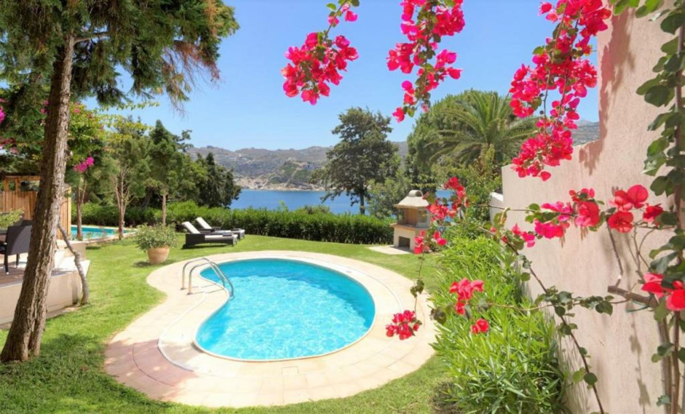 Out Of The Blue Resort & Spa