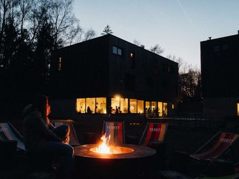 Daft Hotel & Glamping