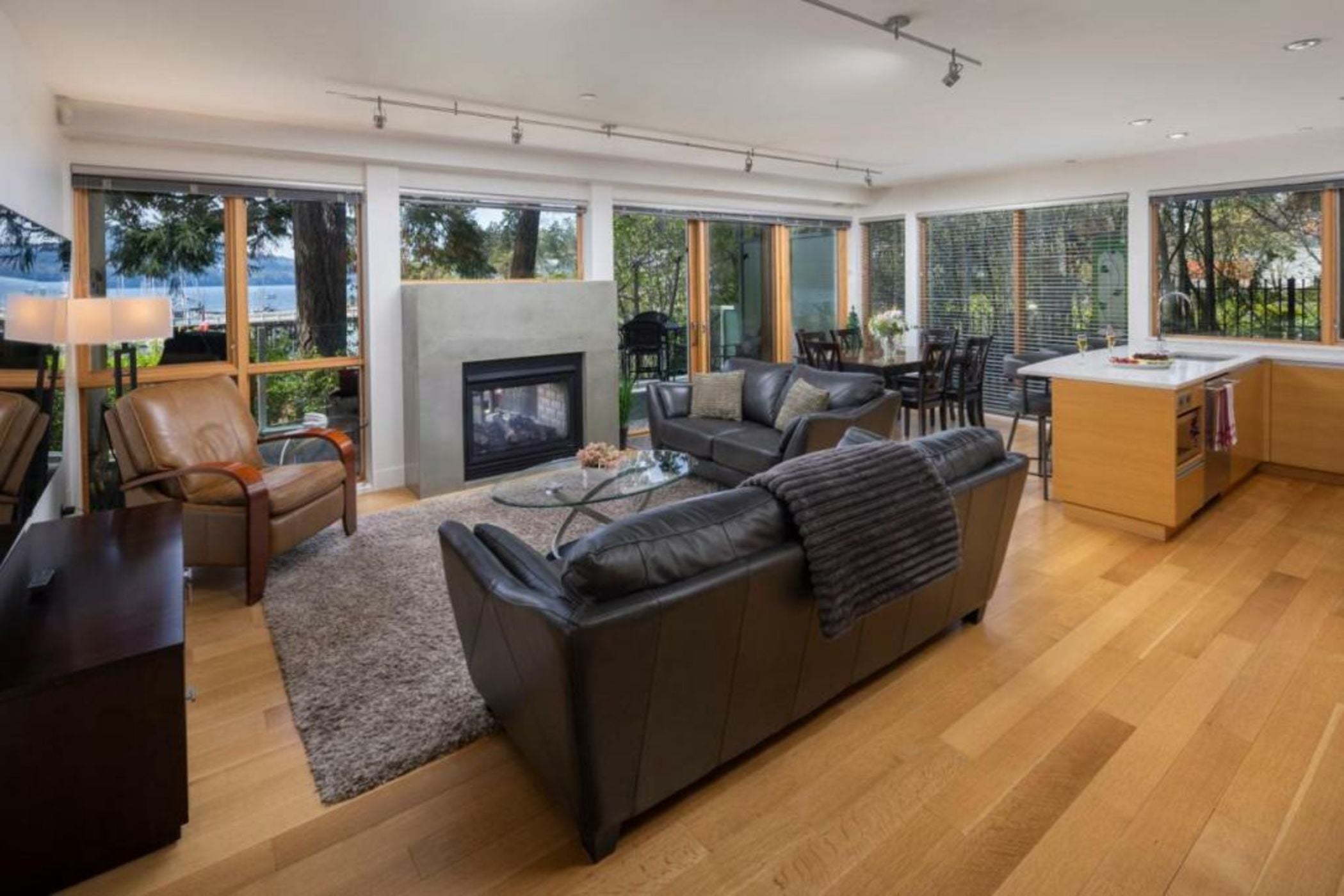 Brentwood Bay Resort - Adults Only - 16 and Older
