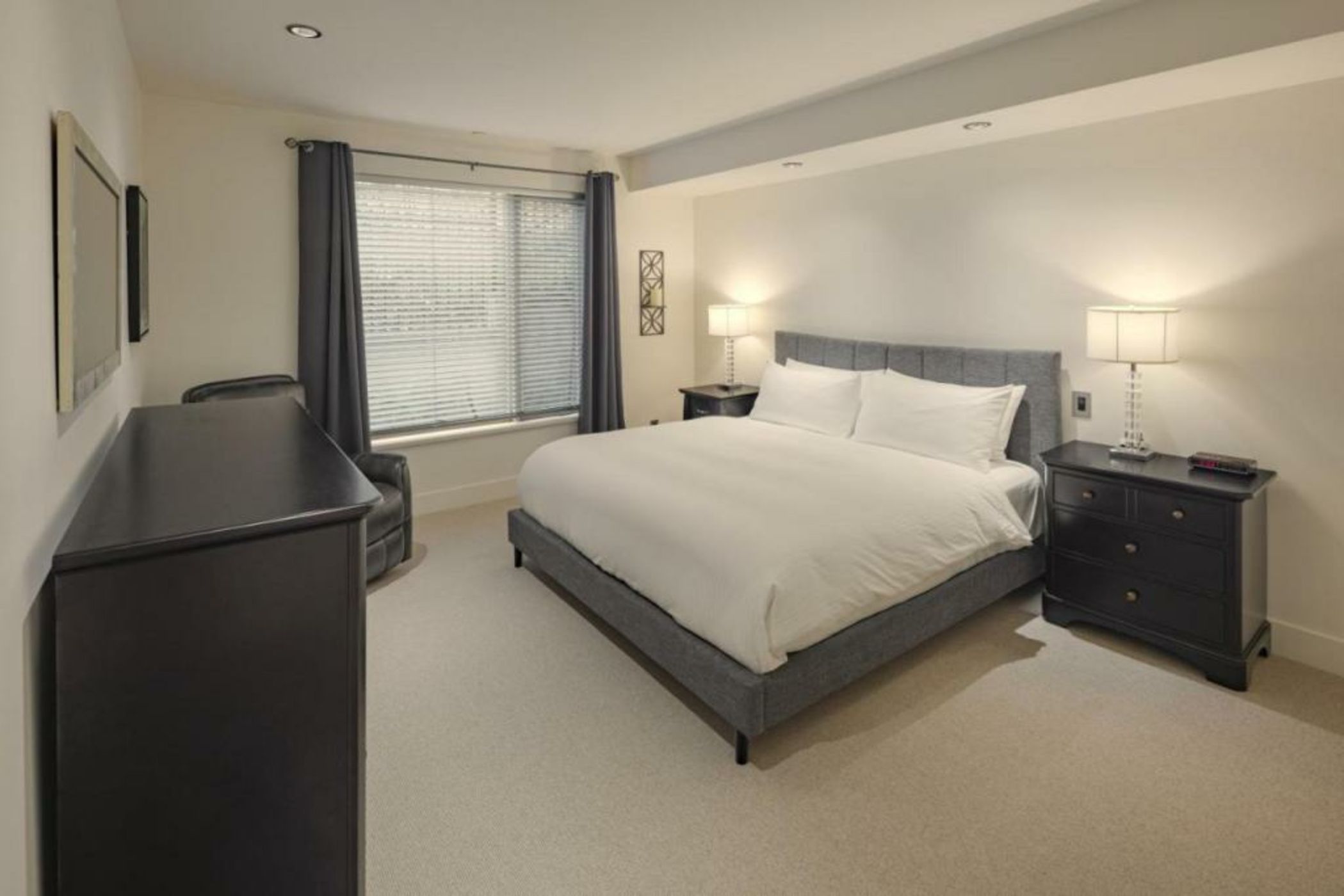Brentwood Bay Resort - Adults Only - 16 and Older