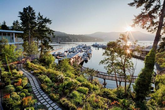 Brentwood Bay Resort - Adults Only - 16 and Older