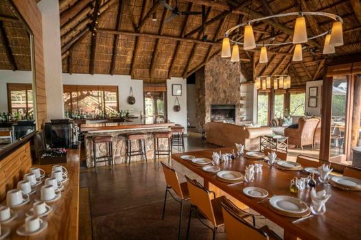 Tshwene Lodge