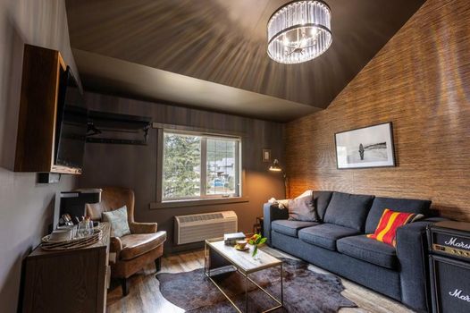 Creekside Villa