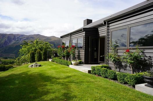 Mt Rosa Lodge Boutique Vineyard Accommodation