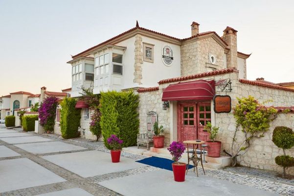 Alakapi Hotel & Villas
